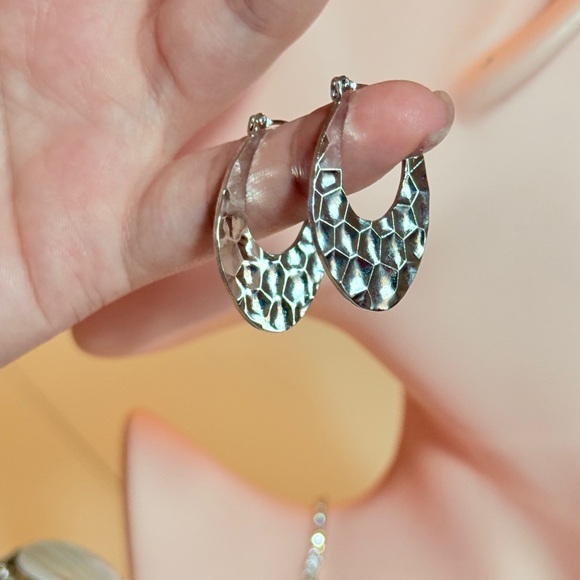 Elegant Silver Textured Hoop Earrings - Picture 10 of 11